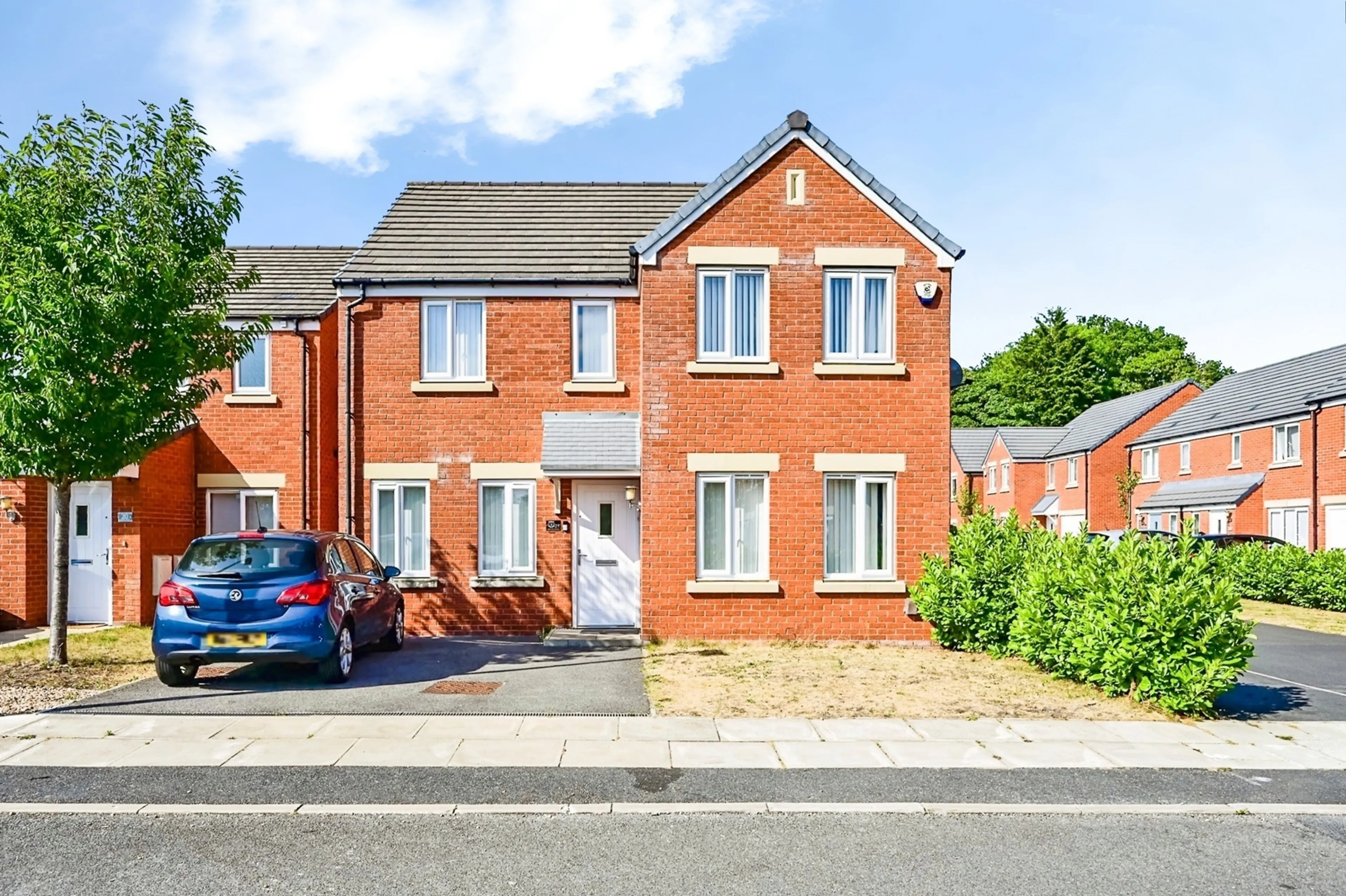 Property photo 0