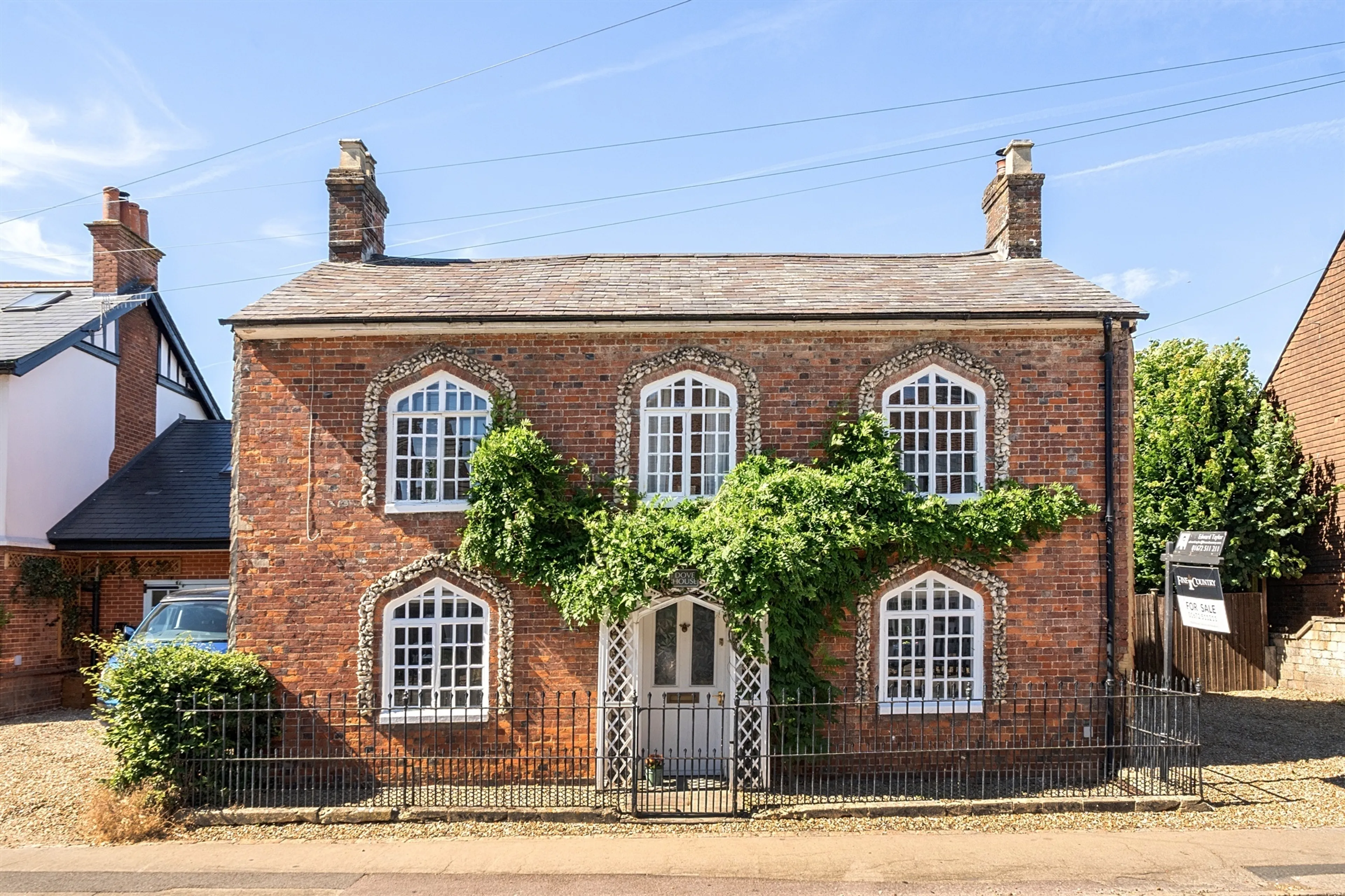 Property photo 0