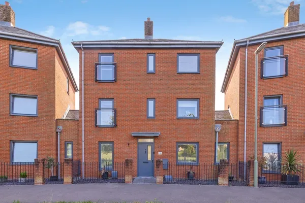 Darnel Crescent, Waterlooville, Hamps...