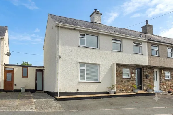 Maes Cuhelyn, Llannerch-y-Medd, Isle of Anglesey, LL71