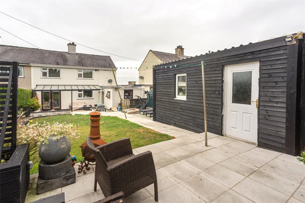 Maes Cuhelyn, Llannerch-y-Medd, Isle of Anglesey, LL71