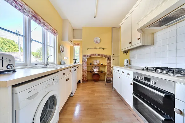 Queen Square, North Curry, TA3 photo 8