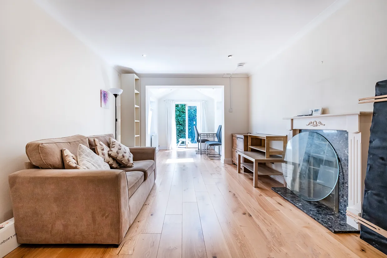 Iveley Road, London, SW4 photo 11