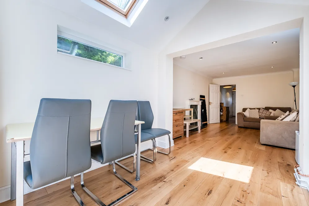Iveley Road, London, SW4 photo 12