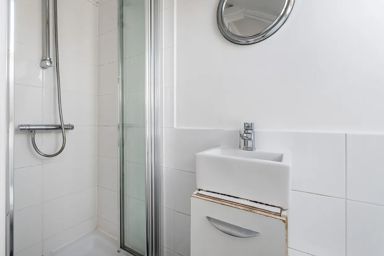 Iveley Road, London, SW4 photo 14