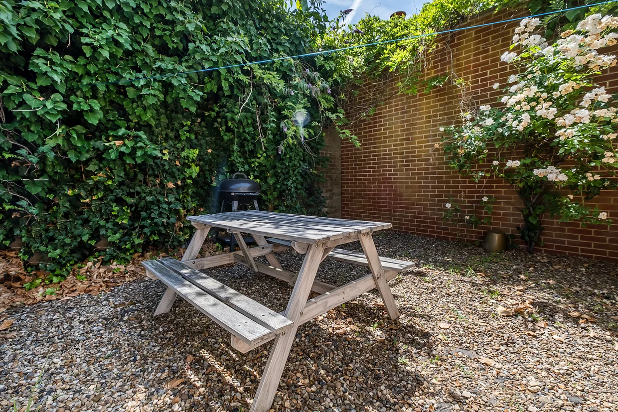 Iveley Road, London, SW4 photo 15