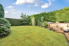 Chaldon Common Road, Caterham, CR3 photo 8