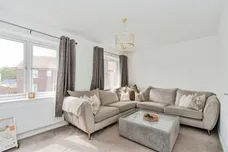 Lotus Crescent, Castleford