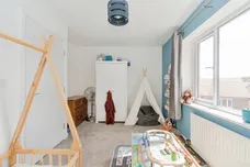 Lotus Crescent, Castleford