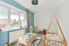 Lotus Crescent, Castleford