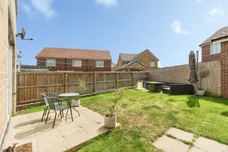 Lotus Crescent, Castleford