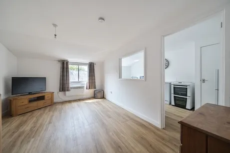 High Street Collingbourne Ducis SN8