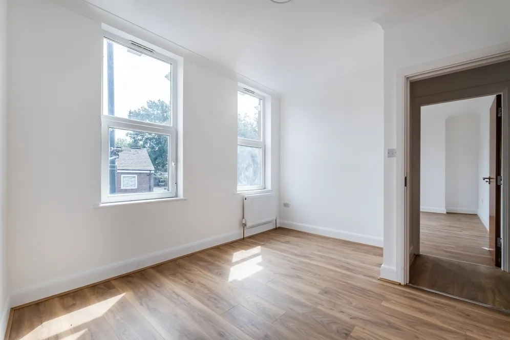 15b Kilburn Lane London W10 photo 7