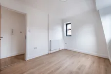 15b Kilburn Lane London W10 photo 8