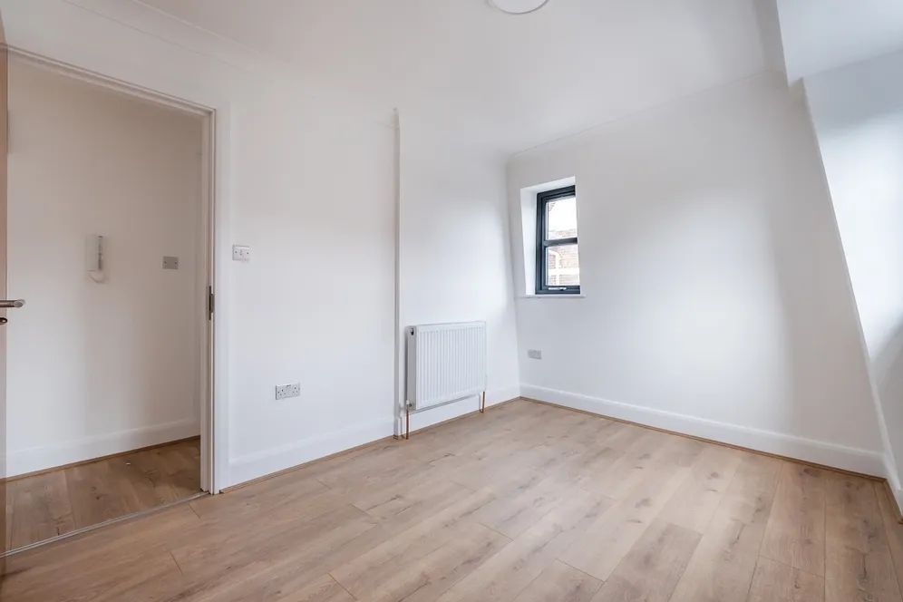 15b Kilburn Lane London W10 photo 8