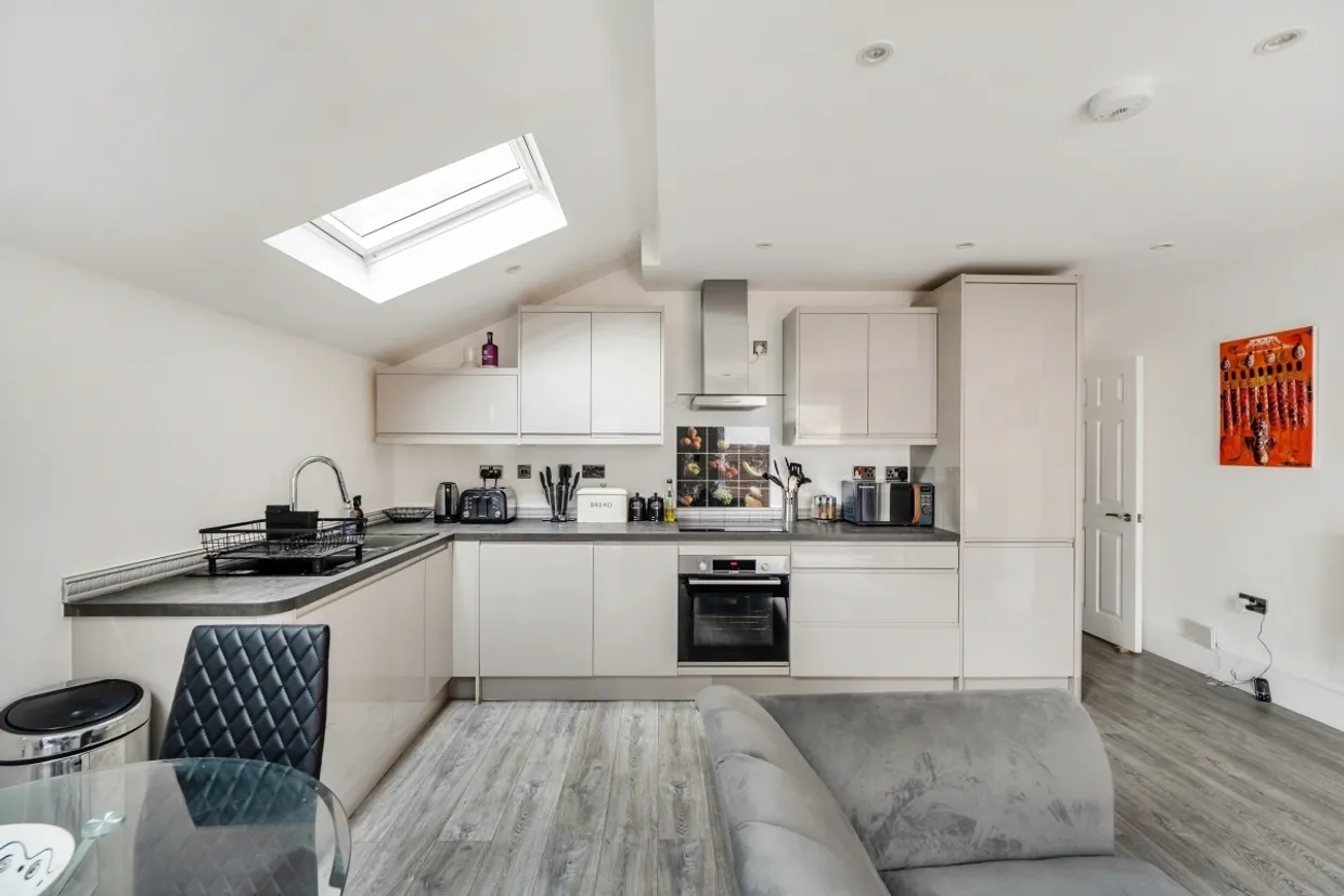 Fermoy Road London W9 photo 8