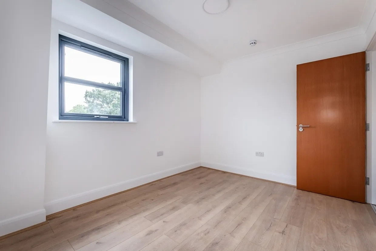 15b Kilburn Lane London W10 photo 9