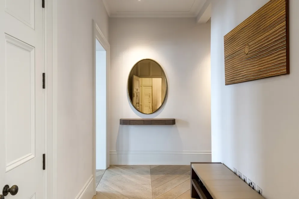 Wynnstay Gardens London W8 photo 13
