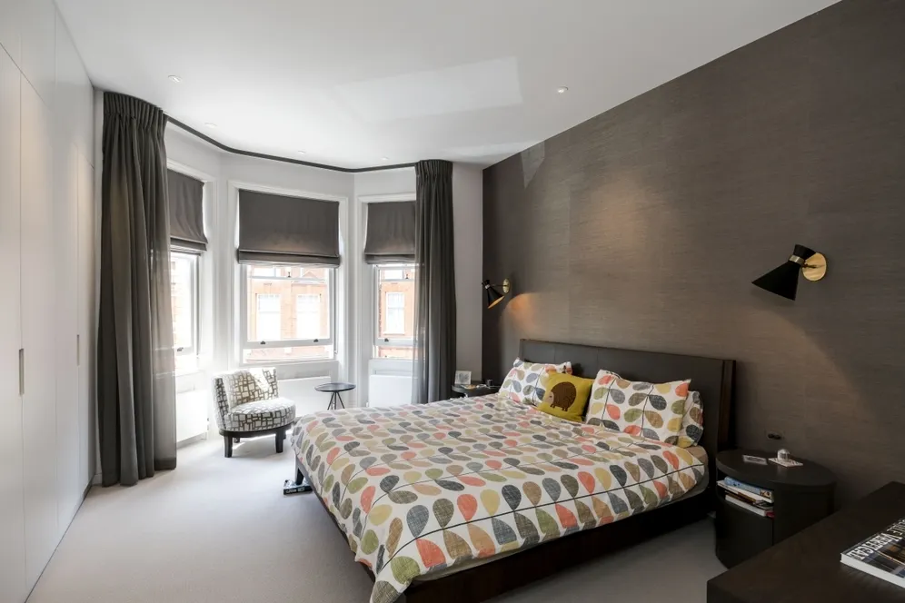 Wynnstay Gardens London W8 photo 15