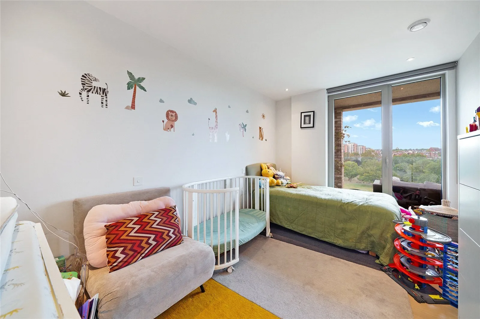 Espalier Gardens, London, NW6