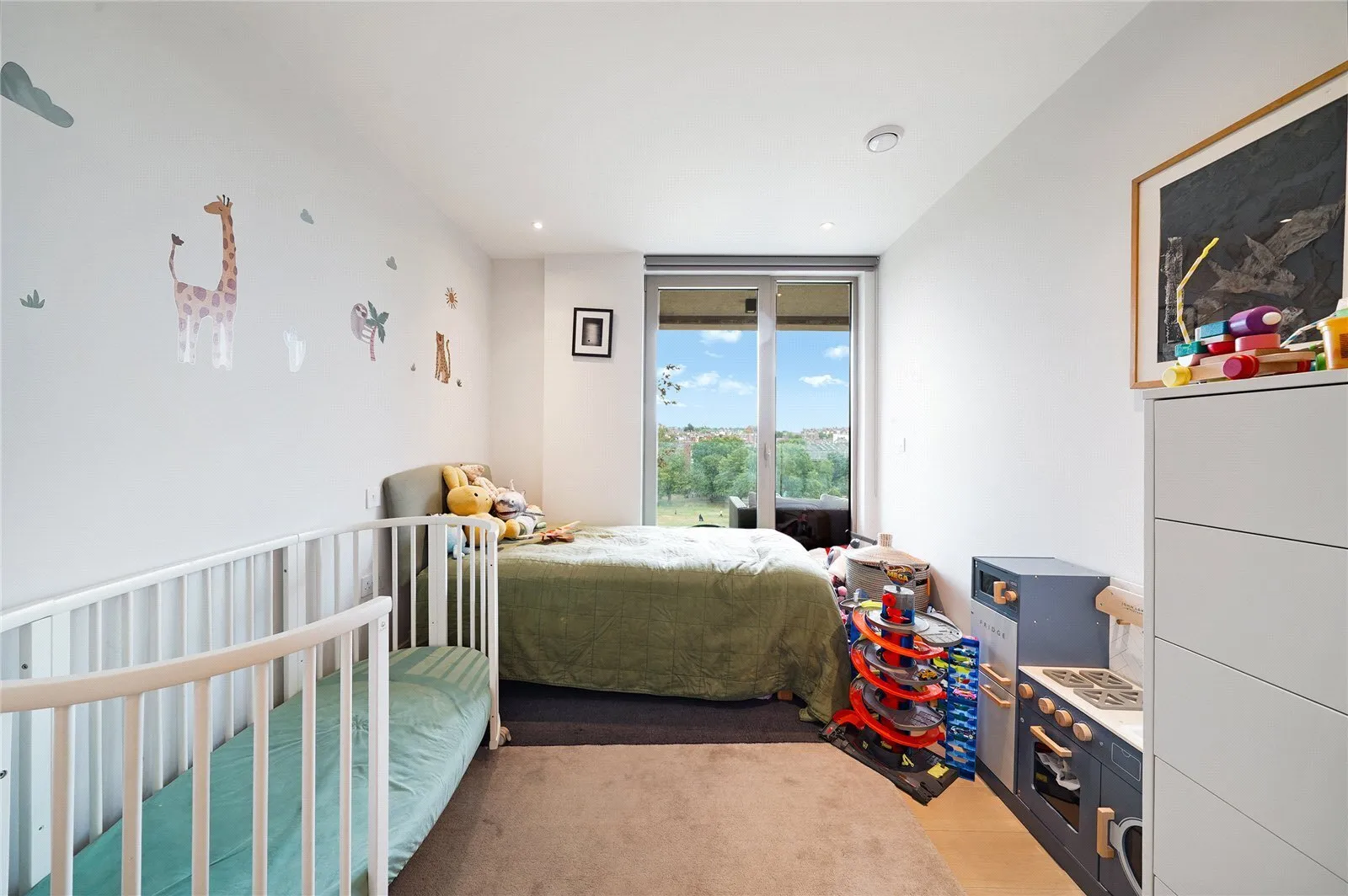 Espalier Gardens, London, NW6