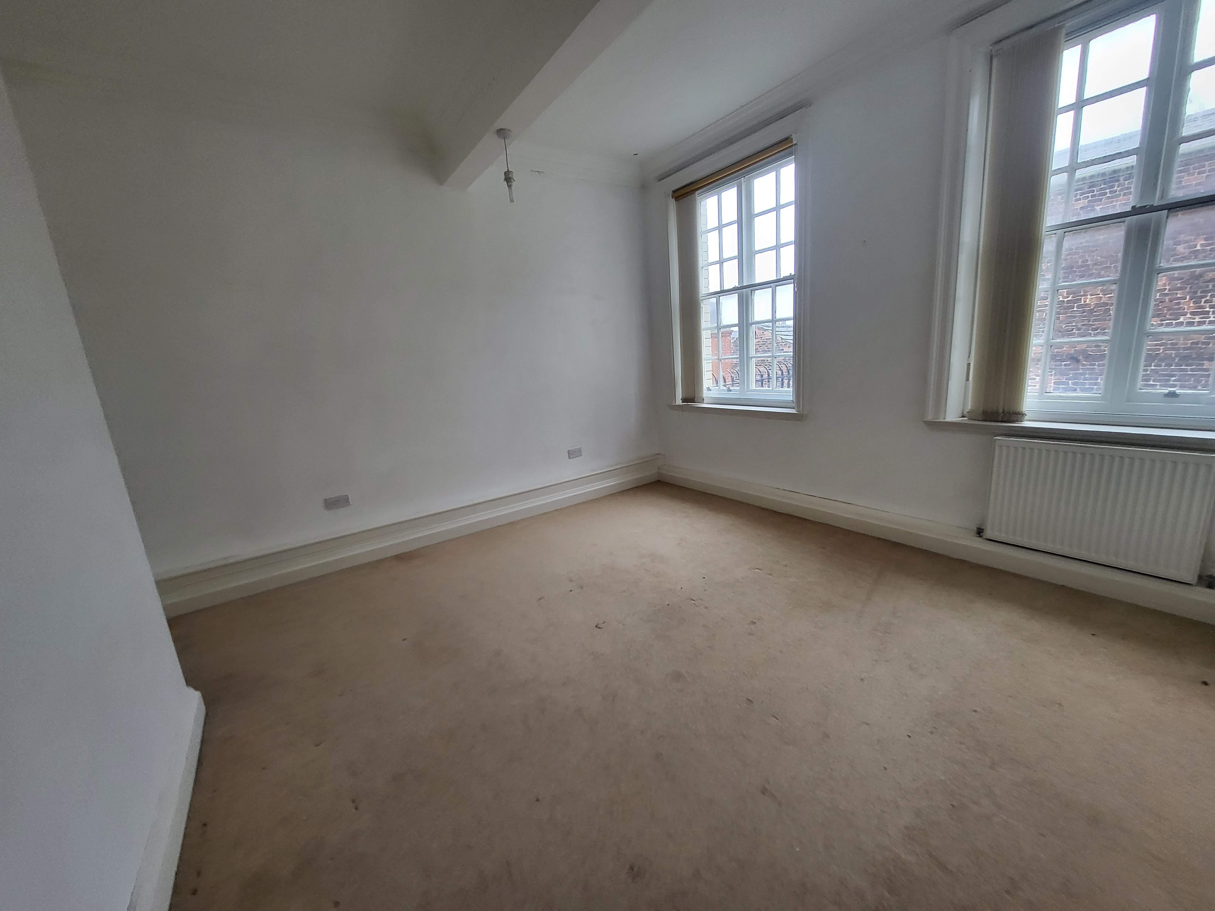 Apartment 6 Lloyds Chambers  Image 4