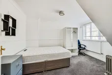 Shearwood Road, Peatmoor, Swindon