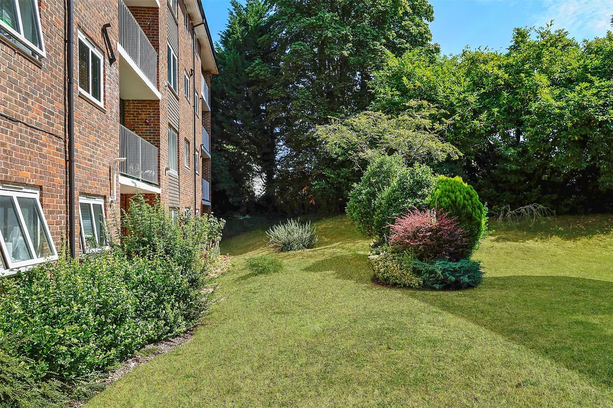 Somers Close, Reigate, RH2