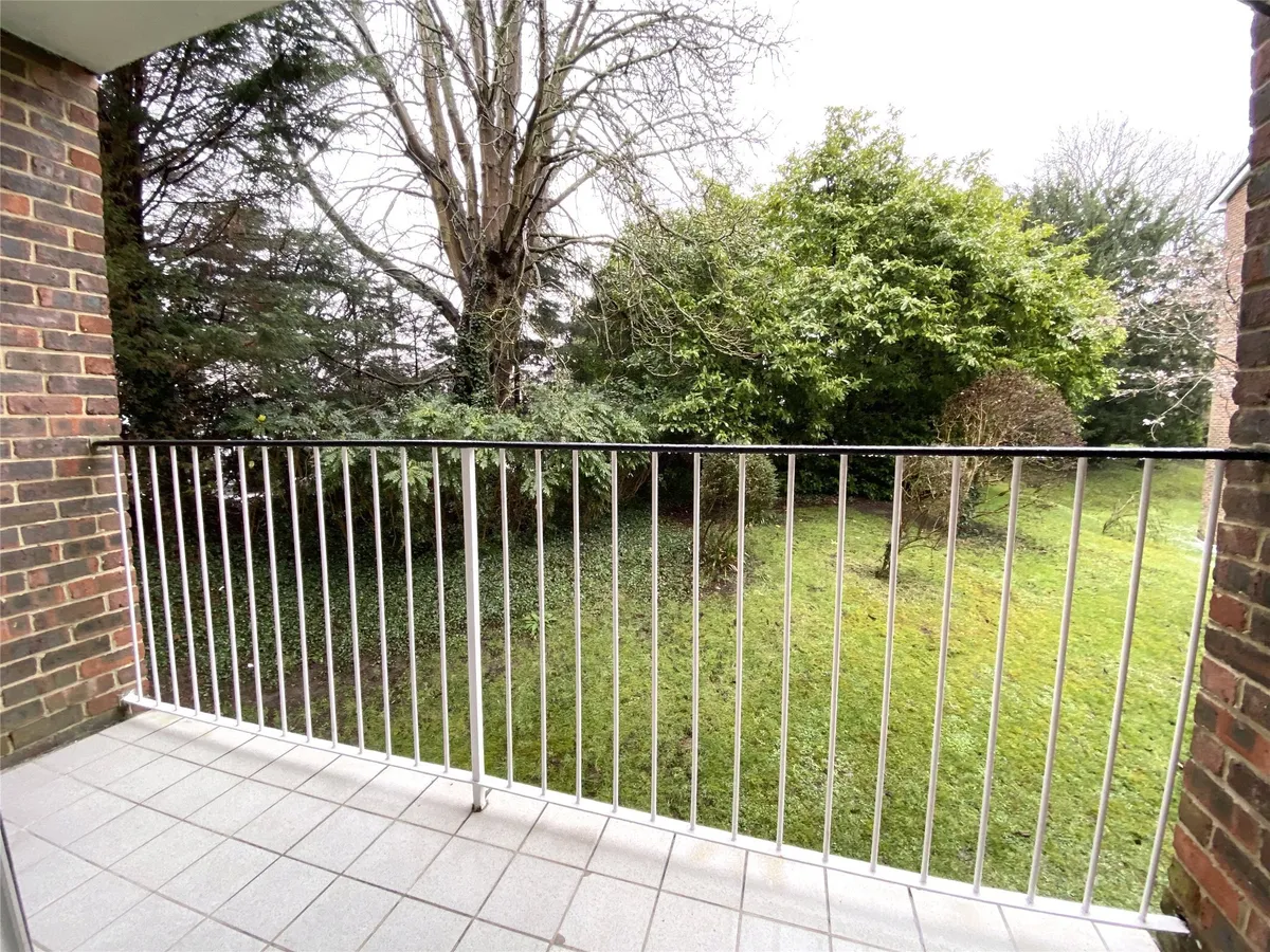 Somers Close, Reigate, RH2