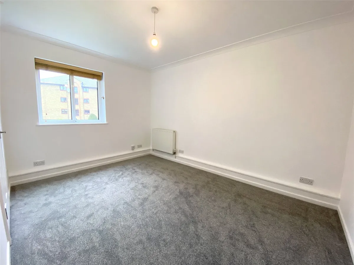 Somers Close, Reigate, RH2