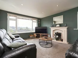 Southlands Grove West, Riddlesden, Keighley thumb 3