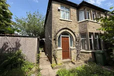 Savile Park Road, Halifax