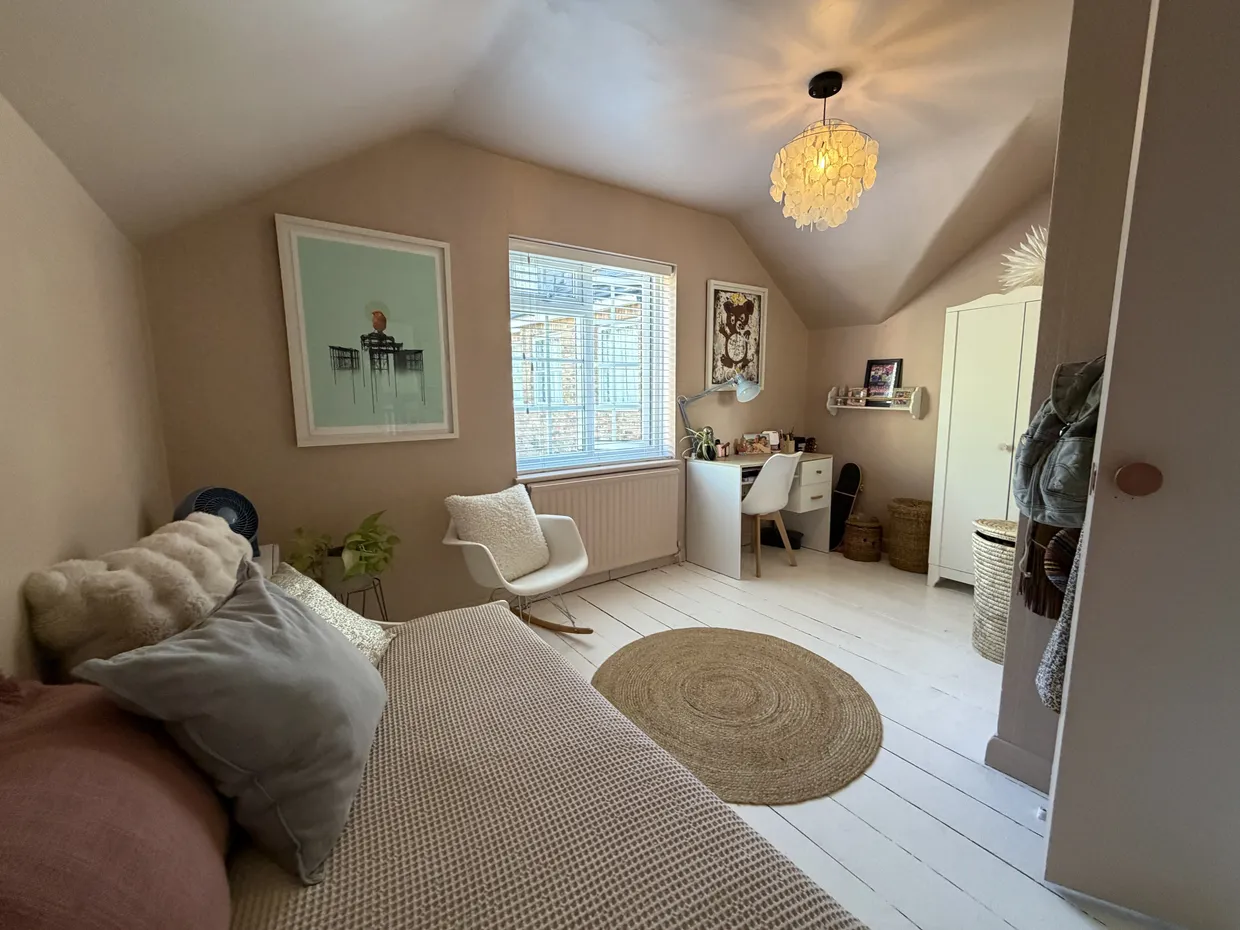 Queens Road, Kingston Upon Thames, KT2 photo 6