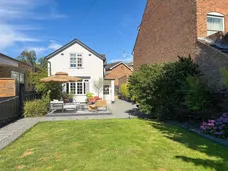Queens Road, Kingston Upon Thames, KT2 photo 1