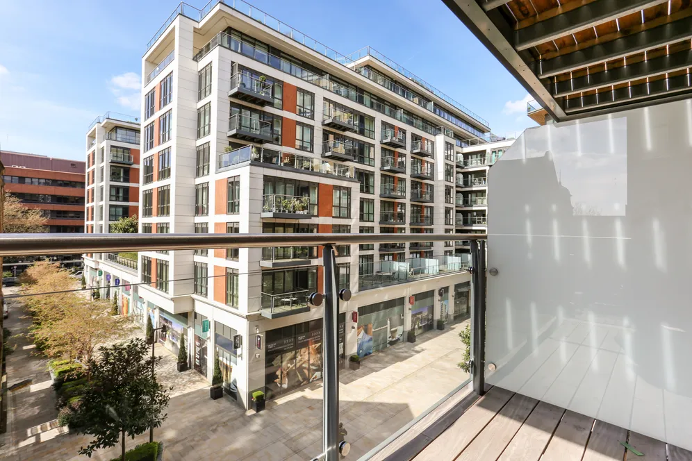 Longfield Avenue, Ealing, W5 photo 6