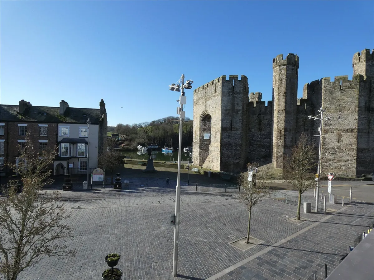 Castle Square, Caernarfon, Gwynedd, LL55