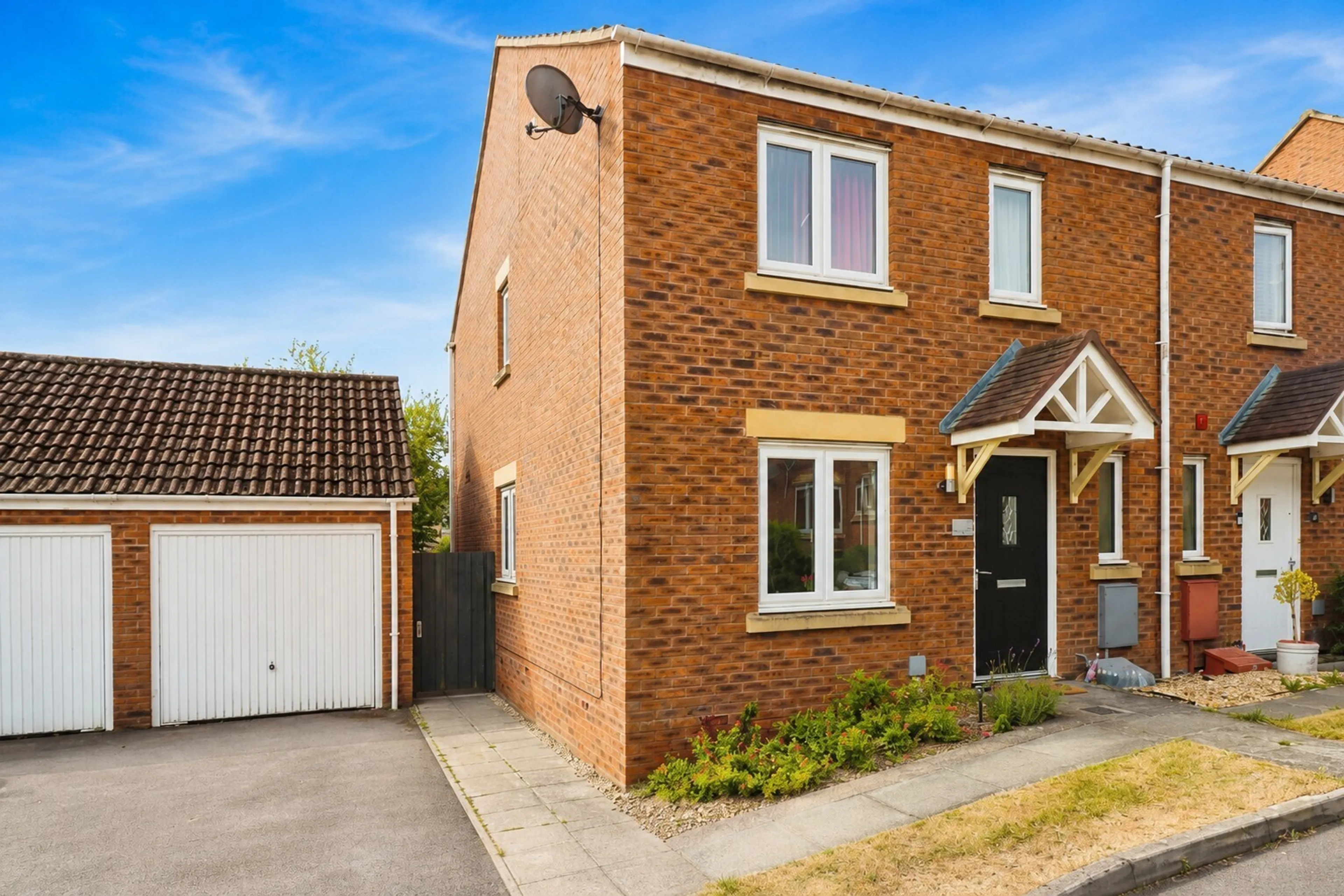 Property photo 0