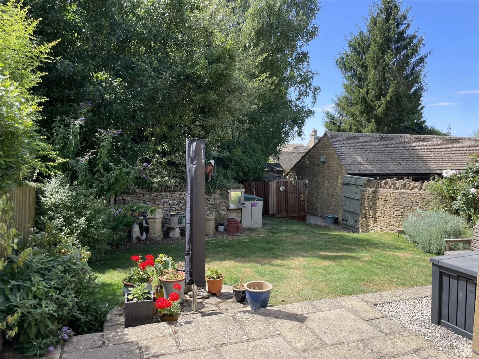 Property photo top 1