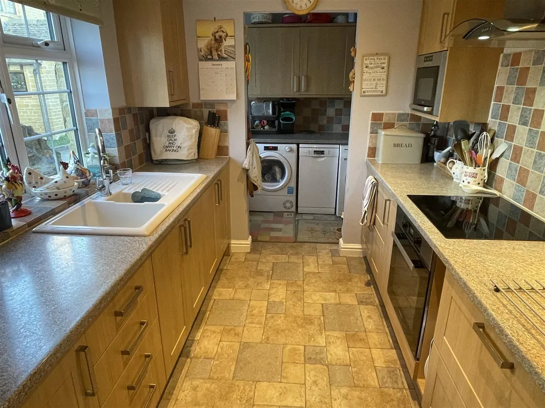 https://mr0.homeflow-assets.co.uk/files/photo/image/47936/7480/_x_/Bv-EZAAxukOhovy0z1VTlQ.jpg