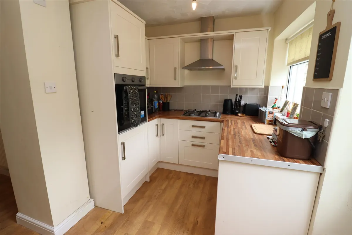 Elloughton Road, Elloughton