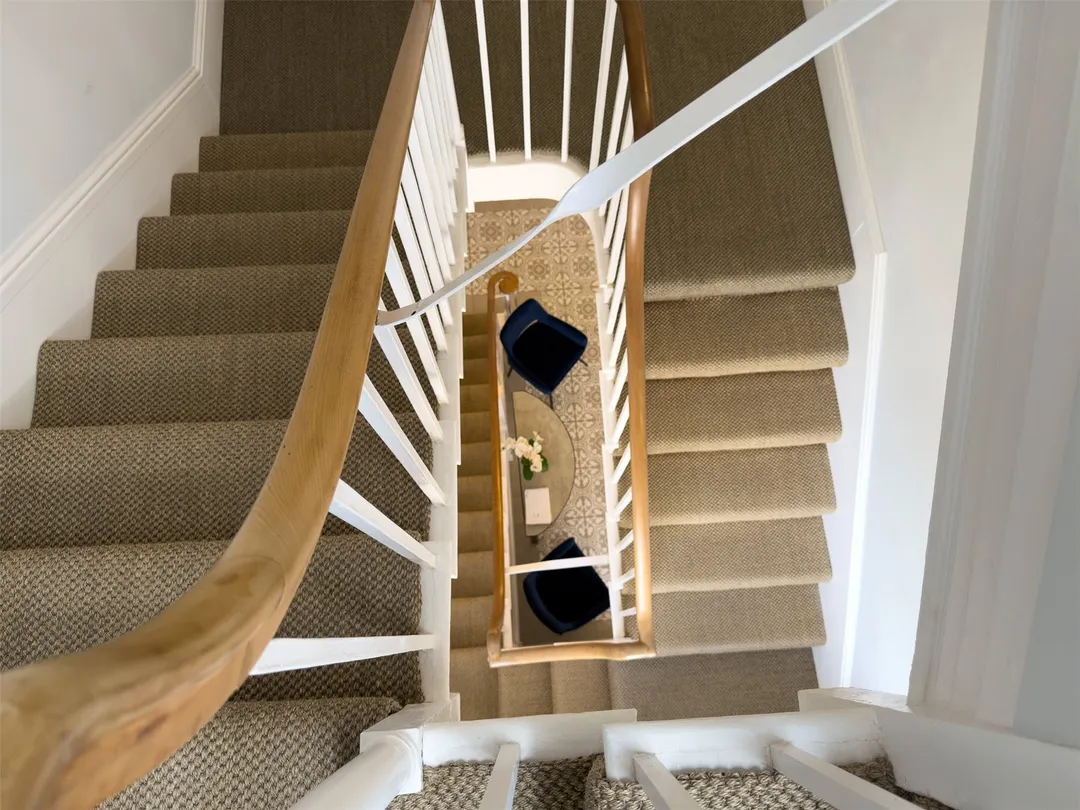 https://mr0.homeflow-assets.co.uk/files/photo/image/47936/8259/_x_/OCL260028_09.jpg