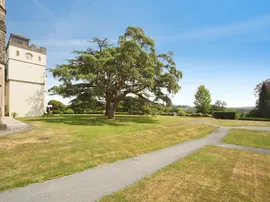 The Manor, Talygarn, Pontyclun thumb 2