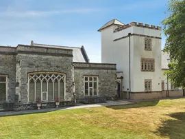 The Manor, Talygarn, Pontyclun thumb 3