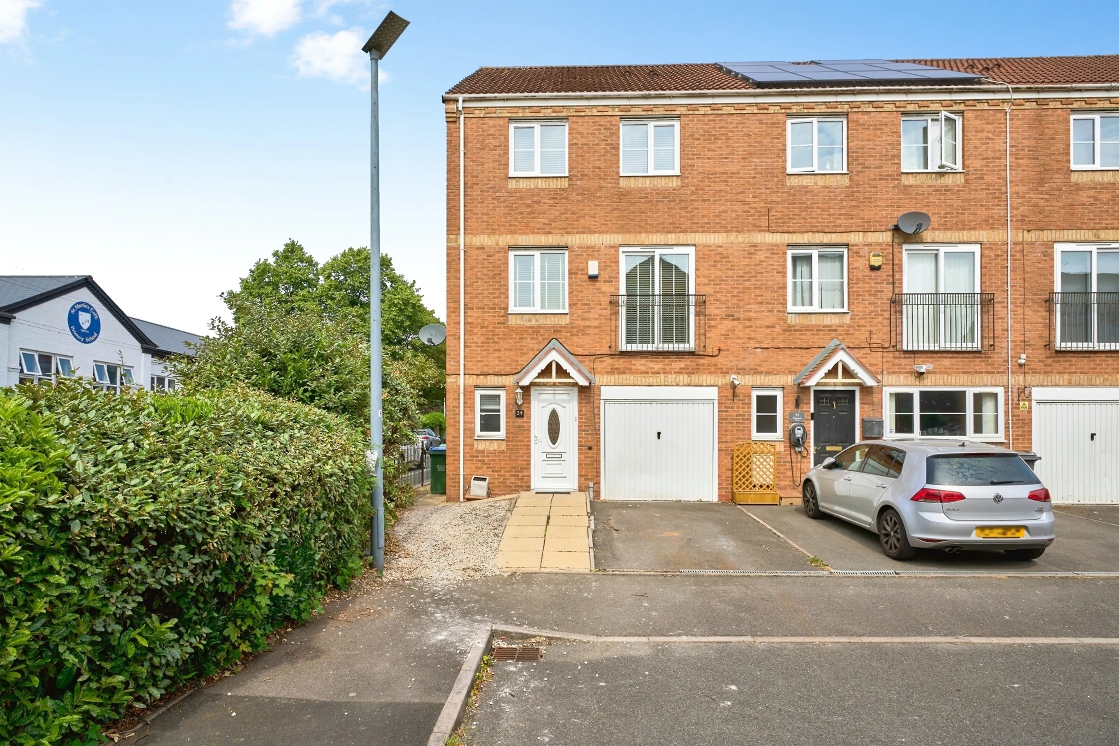 Property photo 0