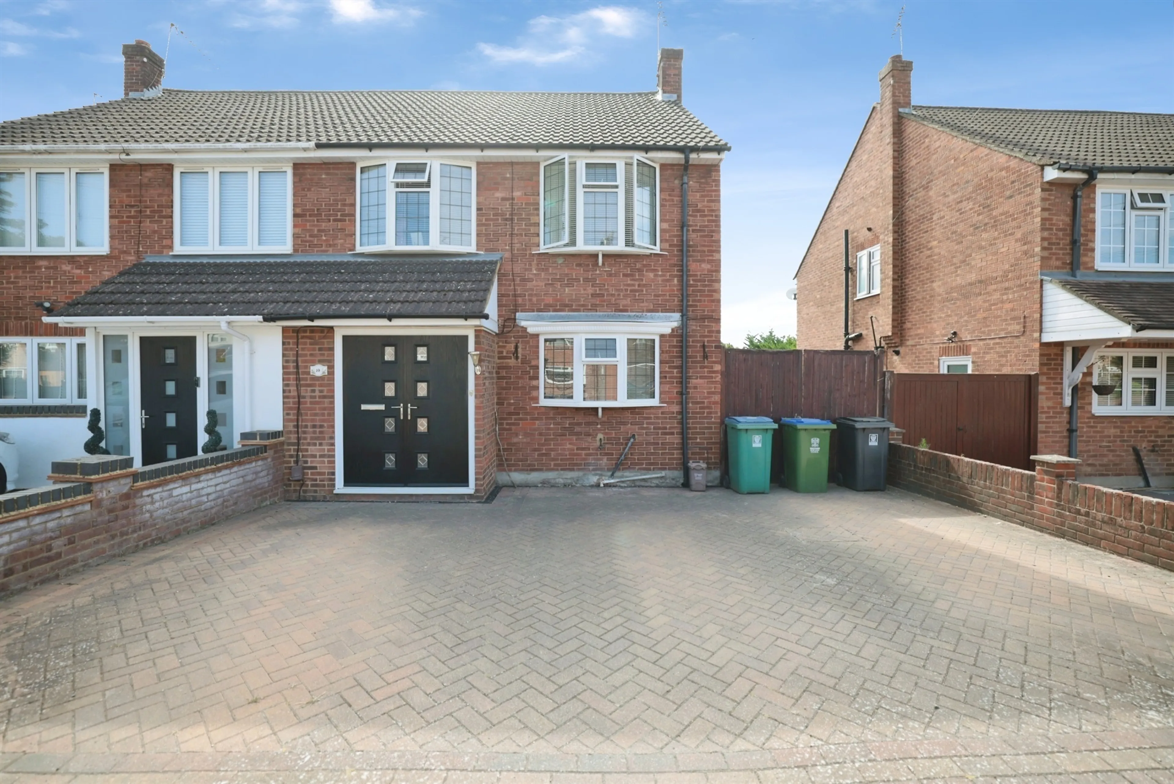 Property at Biddenham Turn, Watford