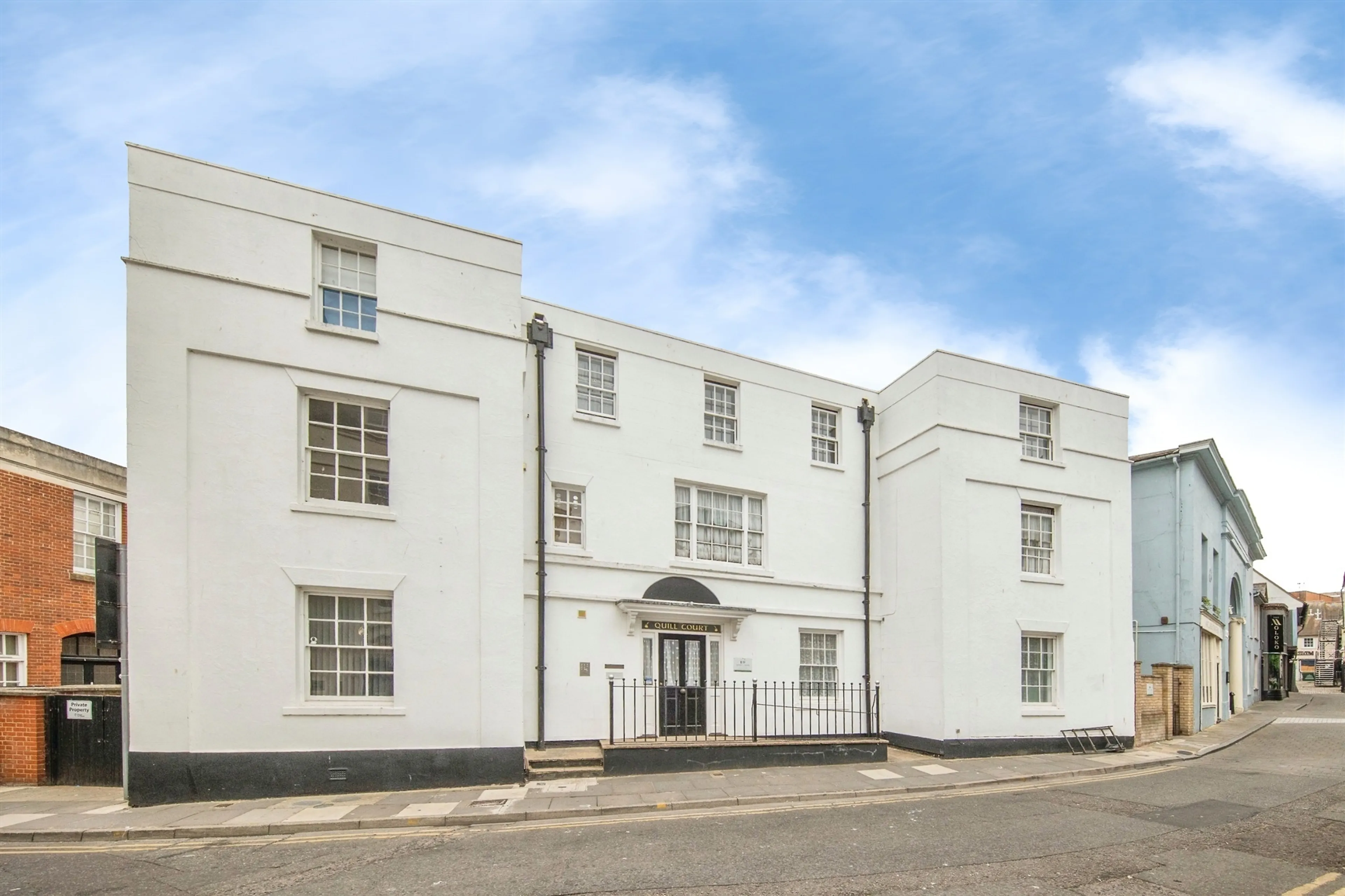 Property photo 0