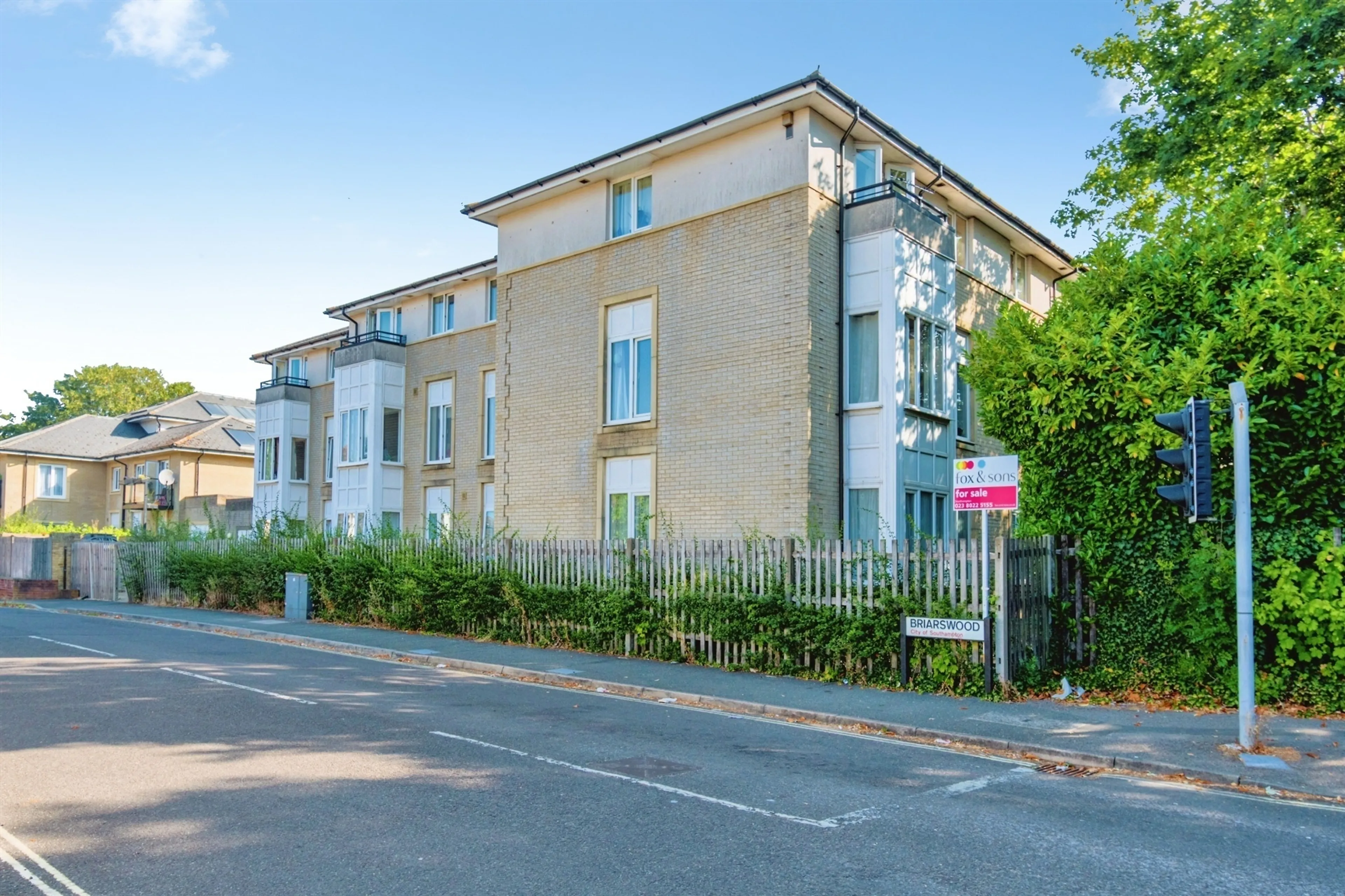 Property at Oakfield Gardens, Southampton