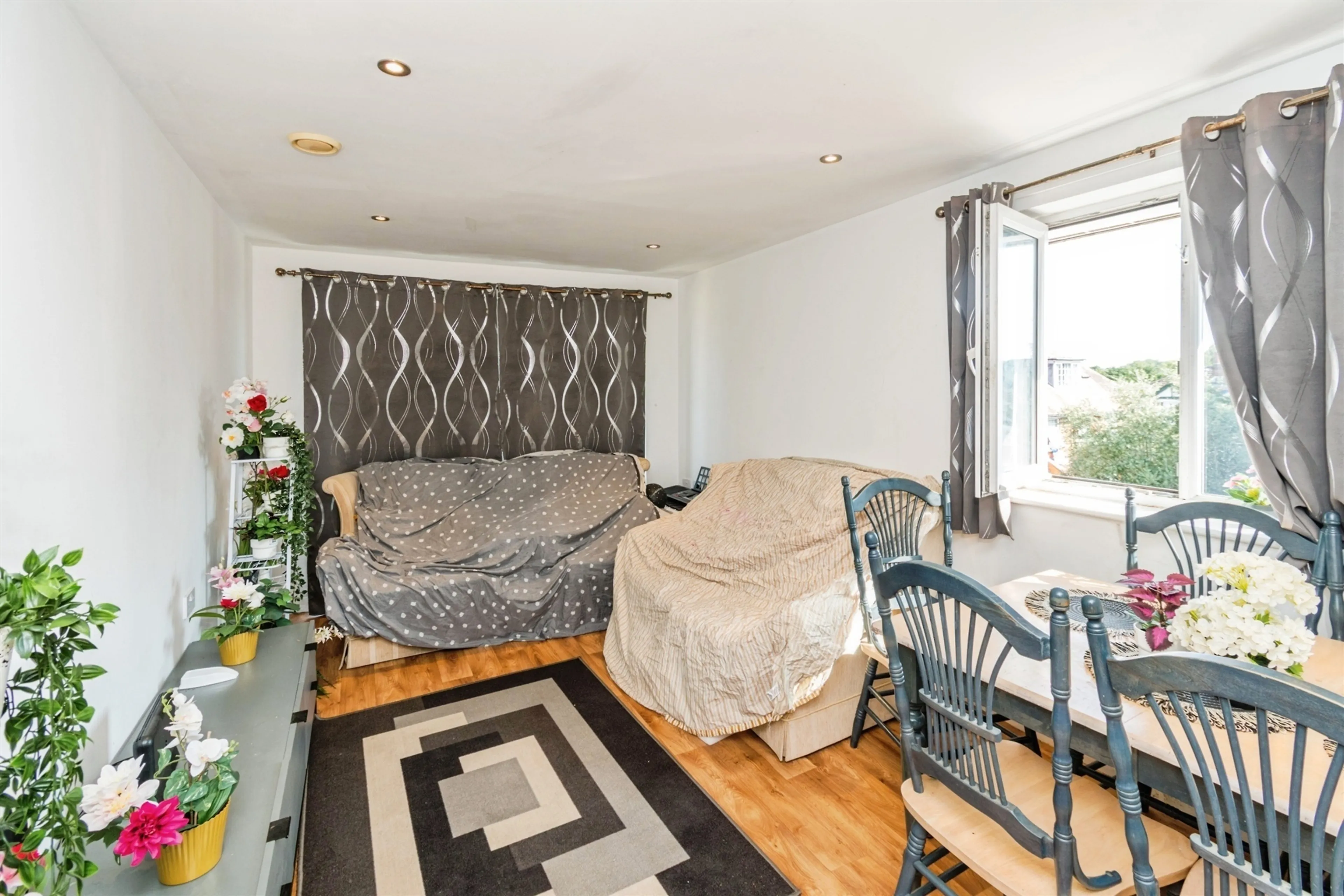 Property at Oakfield Gardens, Southampton