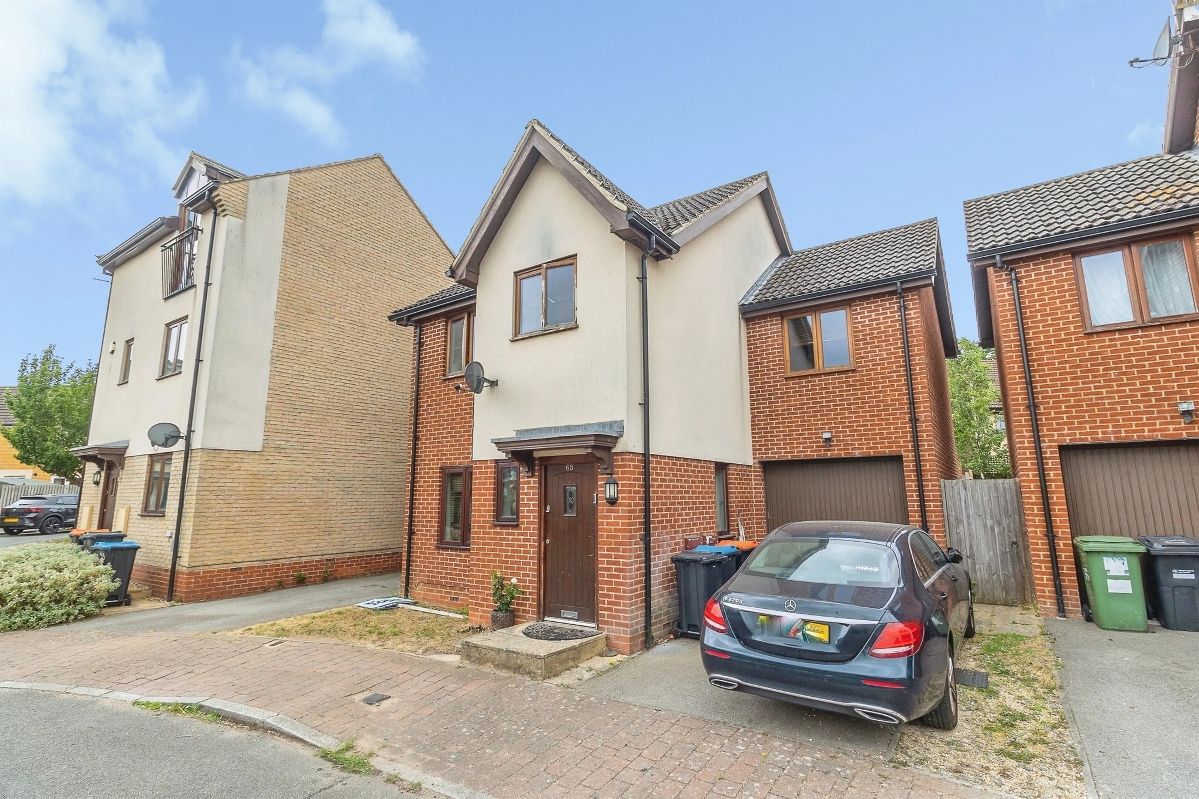 Property photo 0
