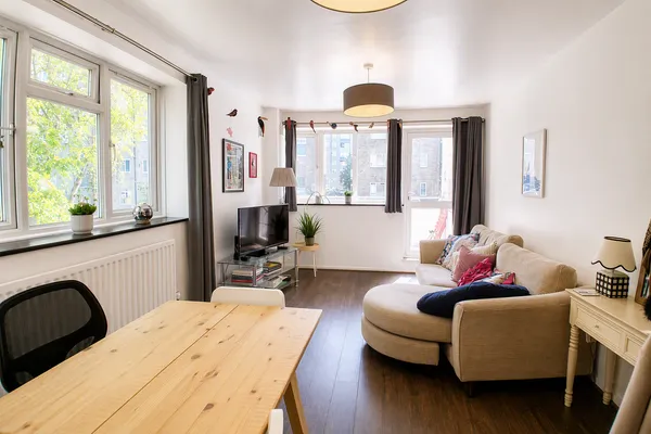 Bishopstone House, Dagnall Street, Lo...